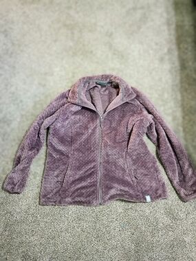 "Free Country" Plush Full-Zip Teddy Jacket.